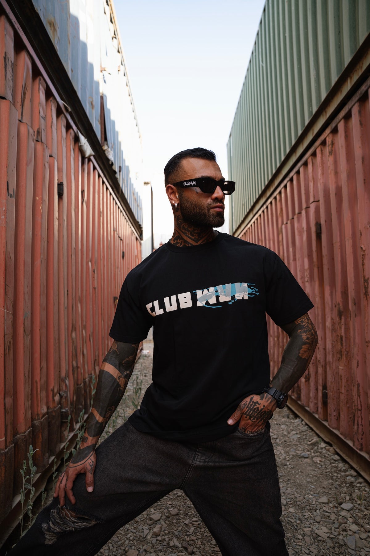 Clubman "STUDIO" Tee – Black/Blue