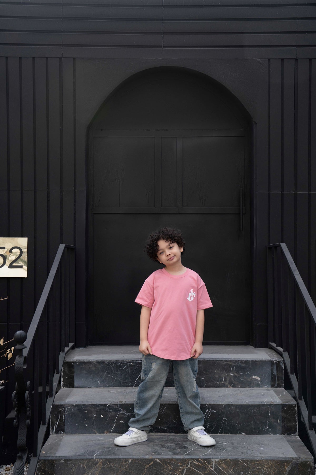 Clubman Kids "Footprint" Tee – Pink