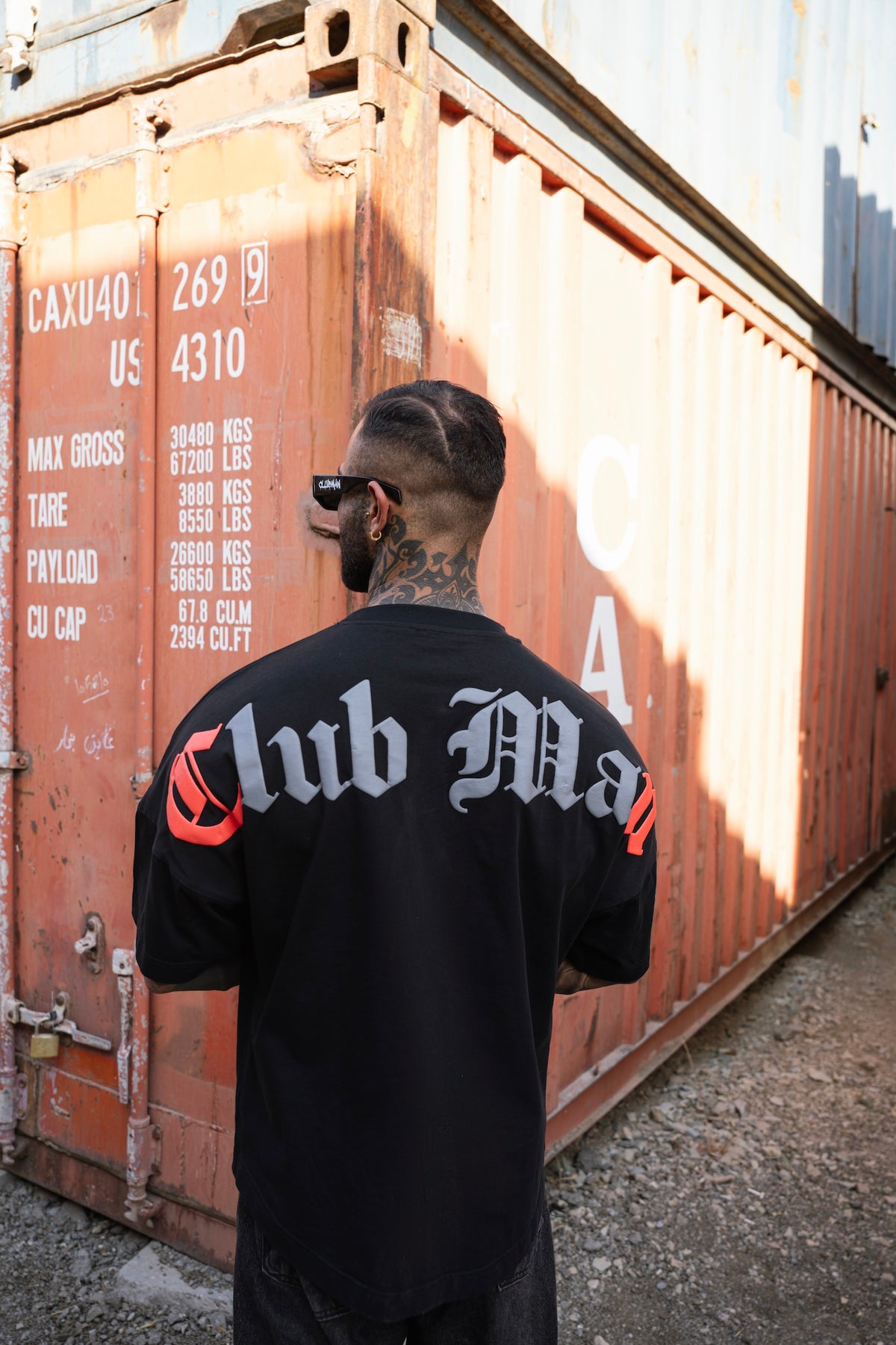 Clubman "TEXTURE" Tee – Black/Red Grey